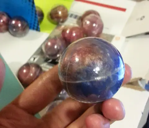 10 Rainbow Putty Balls