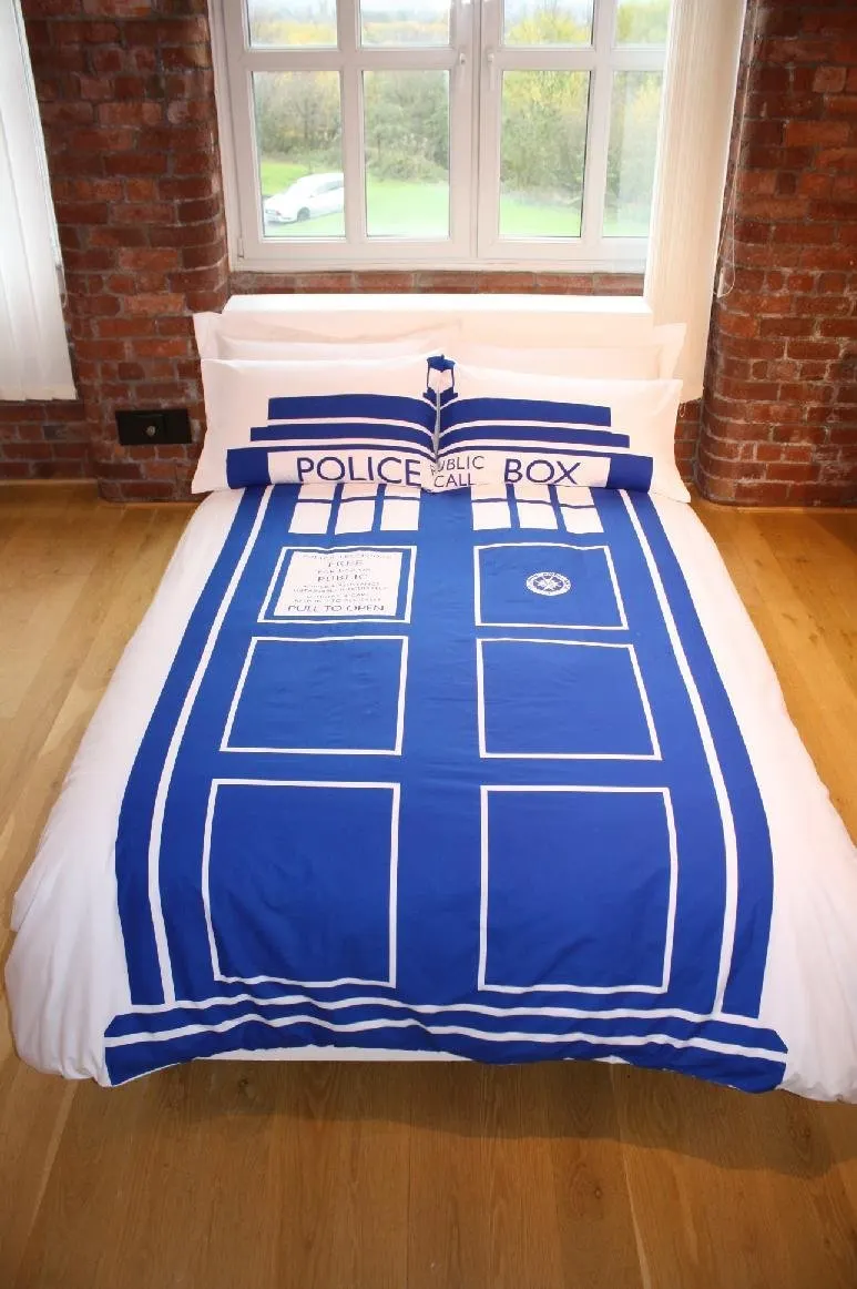 Doctor Who TARDIS Comforter Set