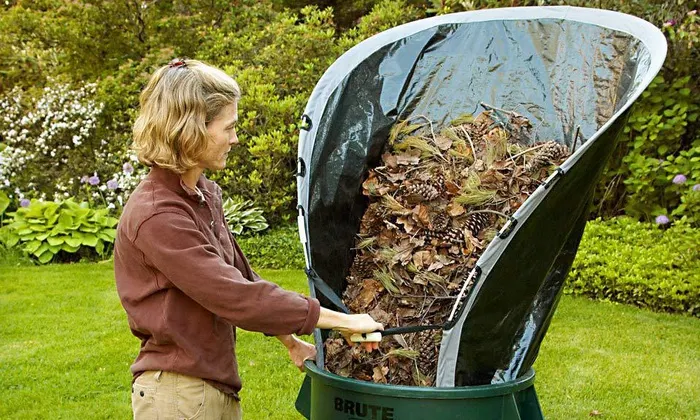Leaf Loader Lawn Clean-Up Tool