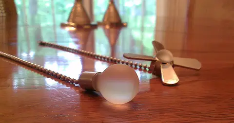 Light Bulb & Ceiling Fan Shaped Chains