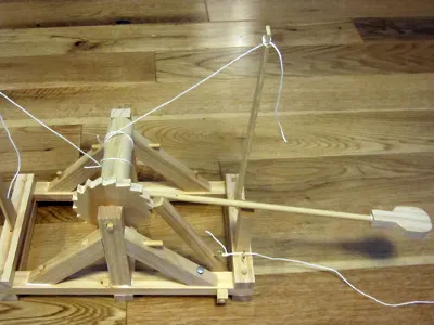 Miniature Working Da Vinci Catapult