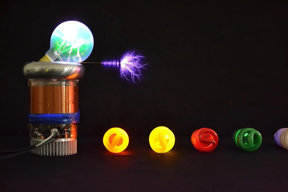 tinyTesla Musical Tesla Coil Kit, photo 2