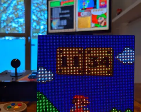 Super Mario Animated WiFi Clock