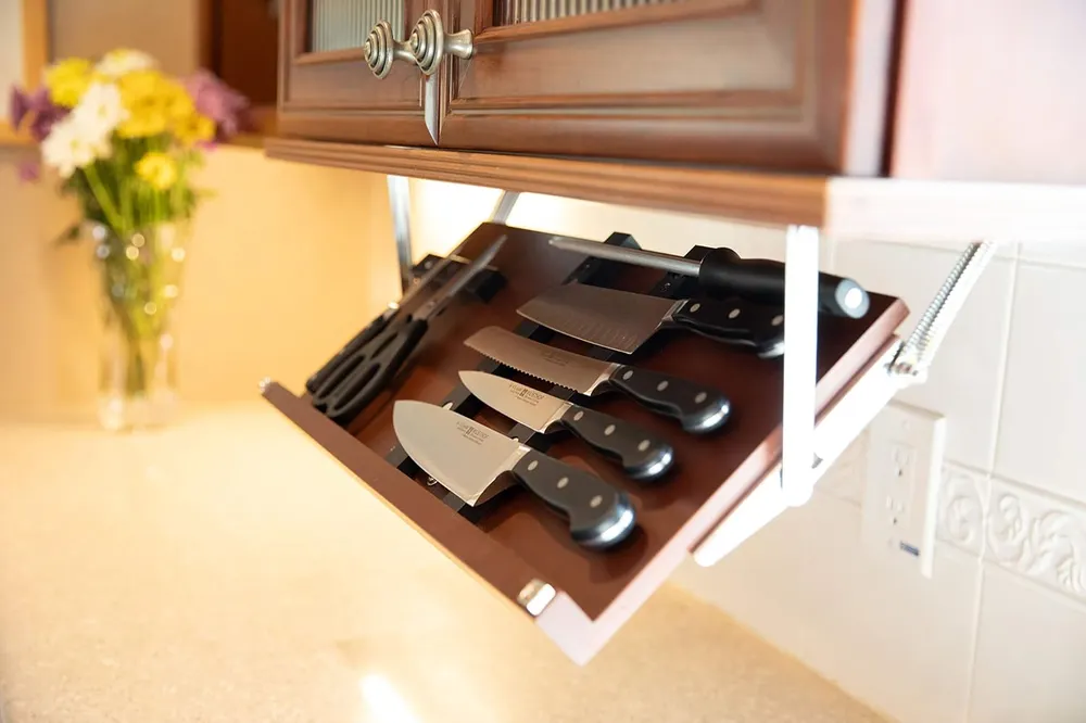 The Drop Block Under Cabinet Knife Rack, photo 3