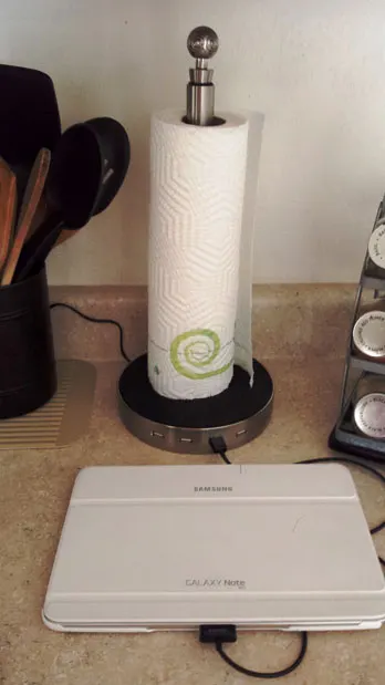 USB Paper Towel Holder